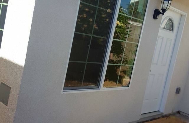Casa nueva con un enorme garaje cerca de Disney Land