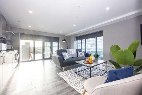 BRAND NEW Luxury Home by City SuperHost