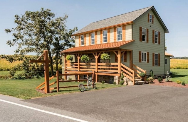 Breathe the Country Air at The Springhouse at Sunnyburn Farm