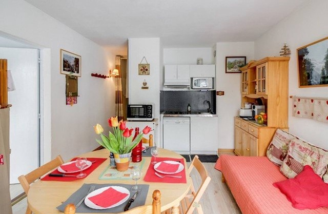 Apartamento T2 luminoso, 6 pers., parking, cerca de tiendas y esquí