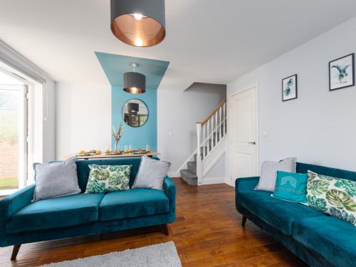 Bright 3 Bed House For 5- City Central - Free Parking