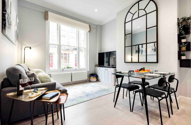 Bright and Modern Bayswater Apartment - PHO