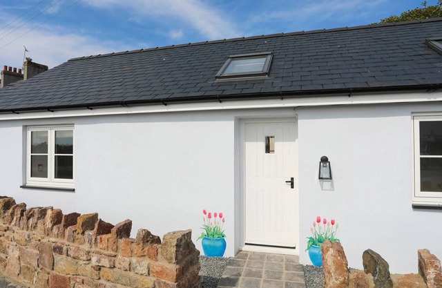 BRON HAUL, admite mascotas en Llanfairpwllgwyngyll, Ref 1008720