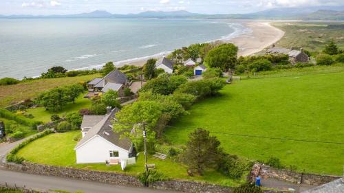 Bryn-Yr-Aur