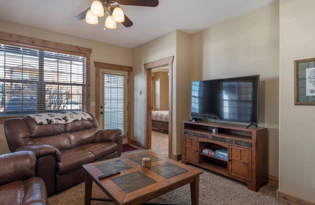 Buffalo Junction: Driggs Condo, Decks, Great Location