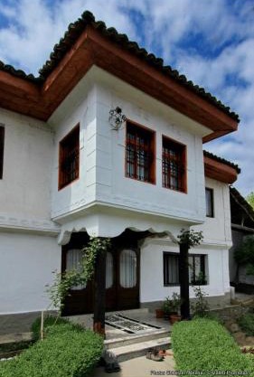 Bujtina Zhaveli
