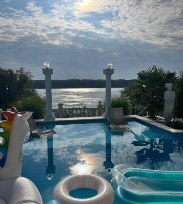 Bungalow Lux 2