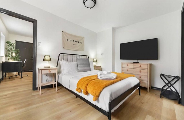 Butler St Cozy Retreat, Walk to Breweries & Shops