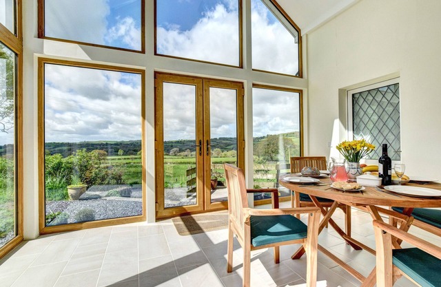 Bwthyn y Wennol - Tres Habitaciones Casa, Capacidad 4