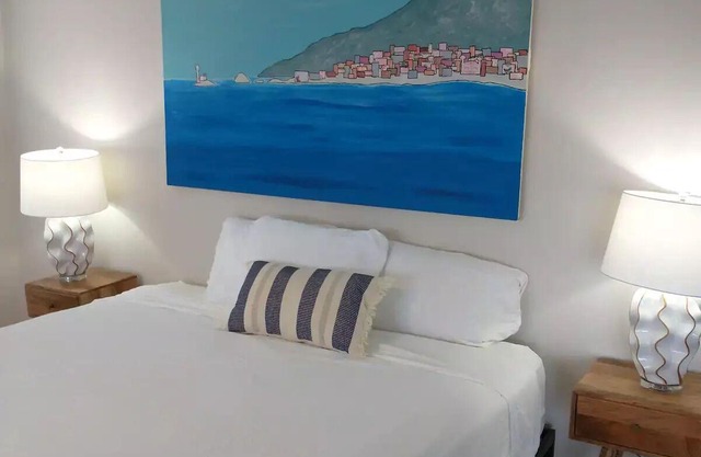 By the Bay Lavender's Villa-Beach Suite