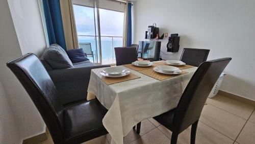 Cómodo Apartamento frente al Mar