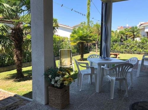 Comfortable villa near the beach