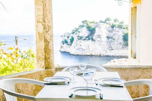 Cabanon, 2 chambres, terrasse et vue mer