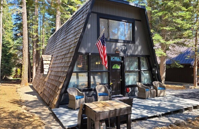 Cabin in The Woods in Tahoma