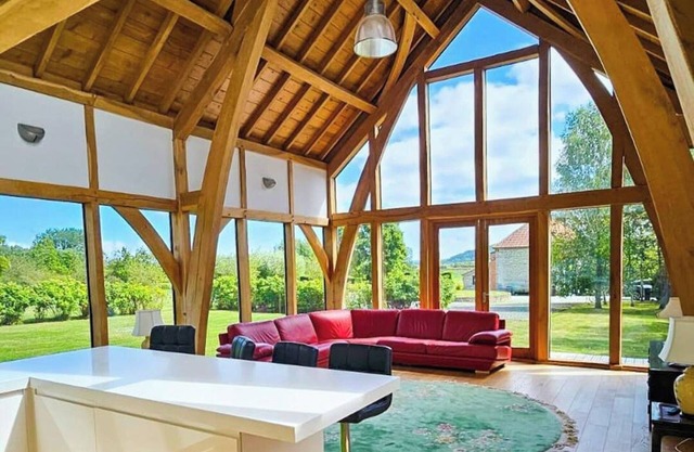 Peaceful Cabin Nature Getaway in Othery