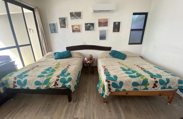 ESTUDIO “TT” en planta baja y a una cuadra de la playa