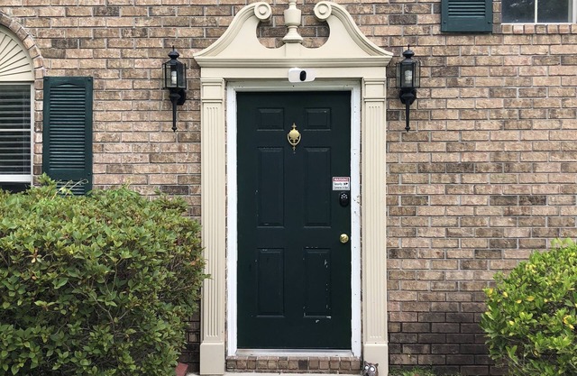 Calming 2800 sq ft pet friendly