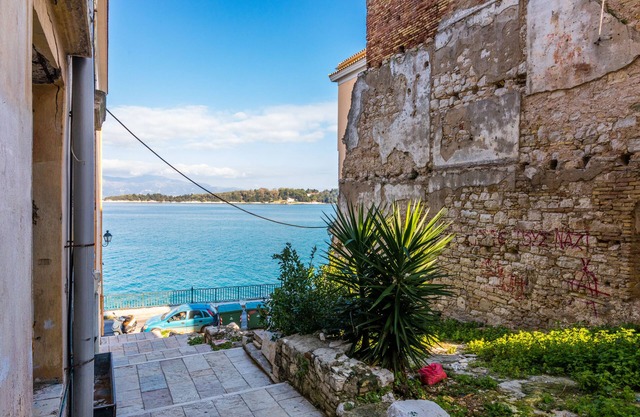 Calypso Apartment by Konnect team, Corfu Old Town