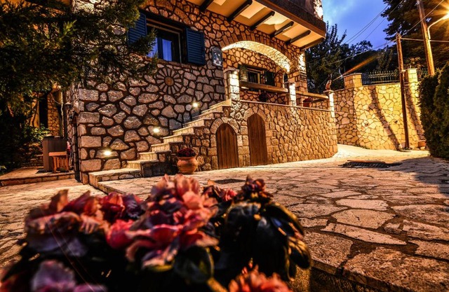 Camelia Suites
