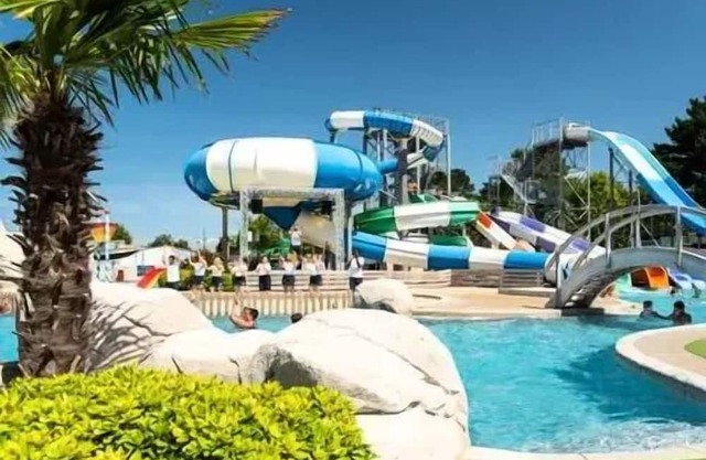 Camping Club Le Trianon ***** - Mobilhome for 6 people