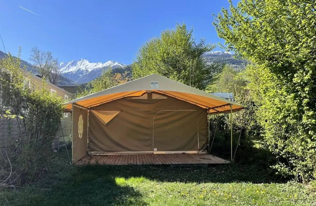 Camping Eden Vanoise *** - Bungalow lona Canadá 3 Habitaciones 5 Personas