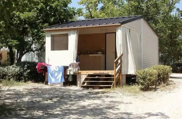 Camping Flower l'Epi Bleu**** - Mobile Home Rapid Home 3 rooms 4 people Without sanitary facilities