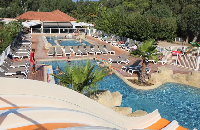 Camping La Pinède