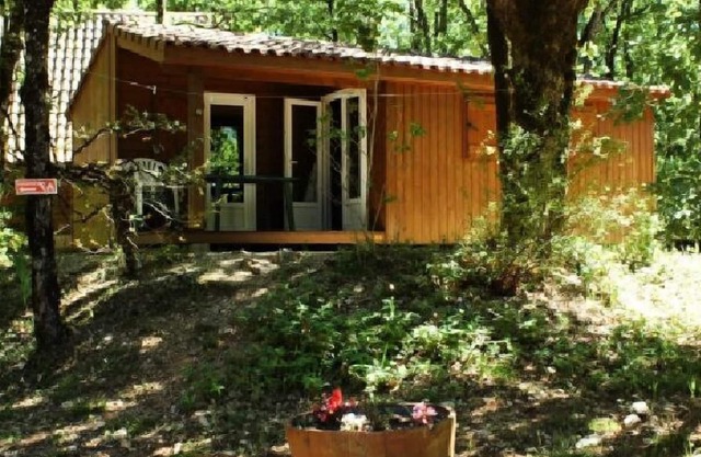 Camping La Truffière *** - Chalet 2 Habitaciones 2/4 Personas