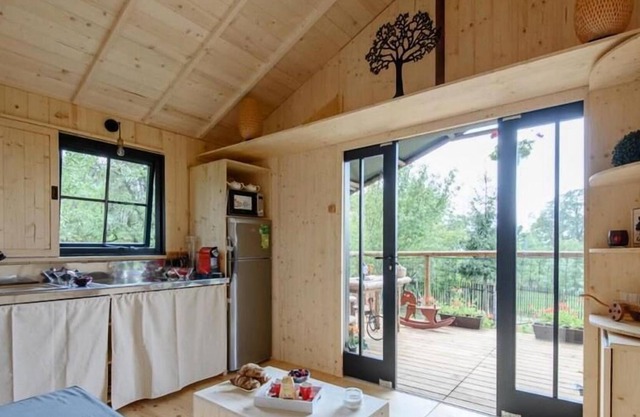 Camping La Truffière *** - Cabaña familiar Deluxe sobre pilotes para 5 personas