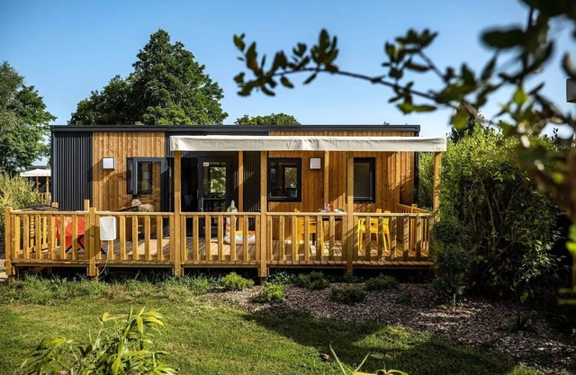 Camping maeva Respire Le Domaine de Mesqueau **** - PREMIUM Cottage 3 Rooms 4 People + TV