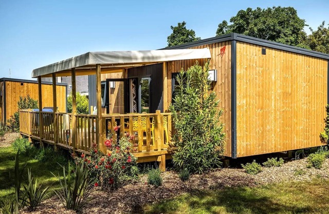 Camping maeva Respire Le Domaine de Mesqueau **** - PREMIUM COMFORT Cottage 3 Rooms 4 People + TV 2 Bathrooms