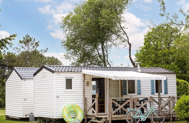 Camping Romanée Le Campiotel des Dunes **** - Comfort Mobile Home 3 Rooms 4 People + TV
