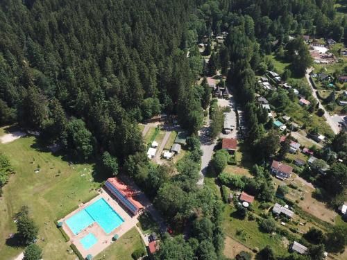 Campingplatz & Bungalowdorf am Waldbad