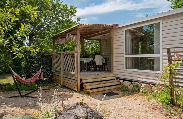 Camping Les 3 Cantons **** - Mobil home Loggia 3 habitaciones 4 personas