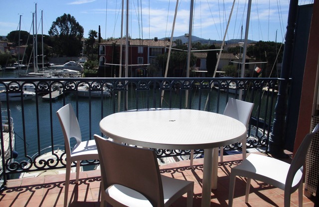 Apartamento con vista al canal en Port Grimaud cerca de St Tropez
