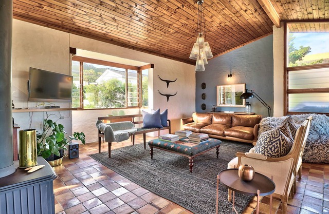 Cabo Castaño Villa; una escapada de moda de amigos y familiares de Hermanus. Voëlklip.