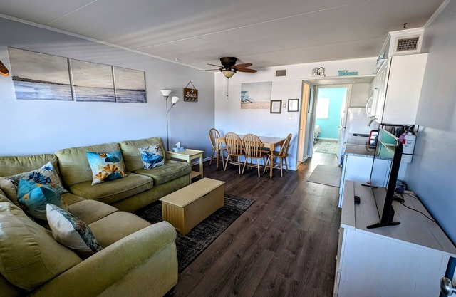 Cape Roc Condo - Sleeps 6 - Pool - Just Steps to the Beach