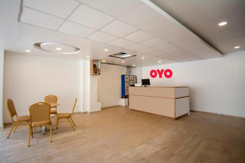 Capital O V Hotel