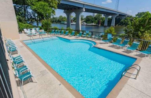 Captain's Quarters Riverfront #1