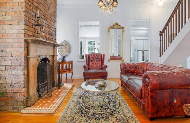Carininya Indoor outdoor Charm in Buzzing Locale