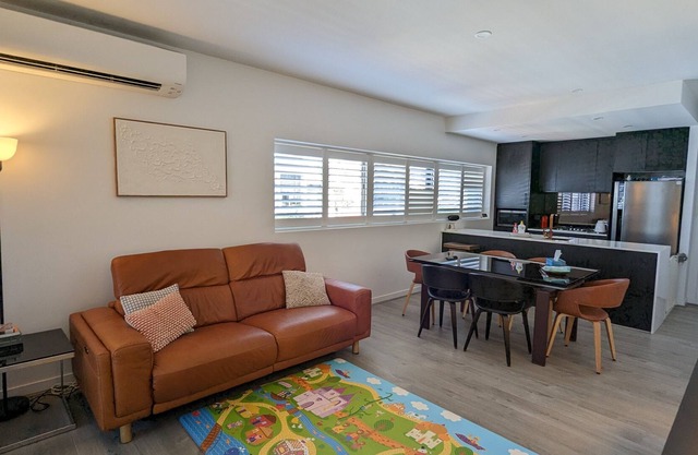 Carlyle Apartment at Dee Why, Northern Beaches NSW