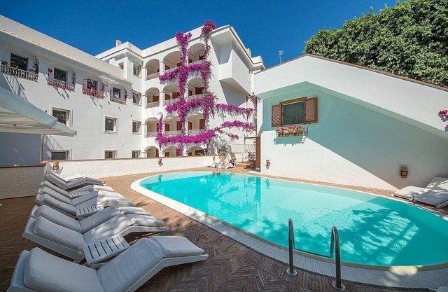 Casa Alloro B: Un acogedor apartamento ubicado en el centro de Minori ya pocos metros del mar.