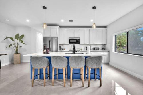 Casa Amoret - Brand New Family-Friendly Retreat