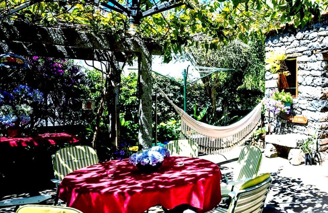 CASA BELO GARDEN near the beach / countryside, paragliding walking tours