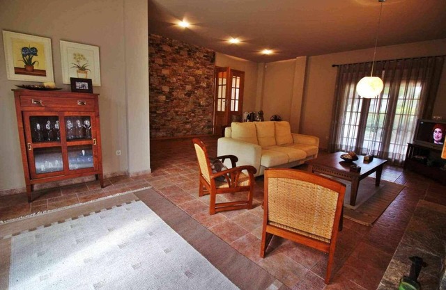 Ref. 11919 Chalet con finca cerca de A Coruña