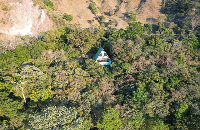 Casa Cielo: Vistas de pájaro: el apoyo recaudado. Demostración de sostenibilidad Ctr