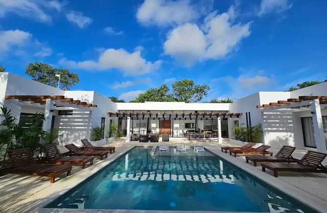 Casa Comoda: A bright, welcoming sprawling villa.
