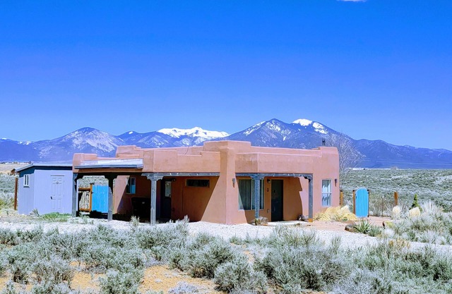 Casa con las Vistas: 2 BR, 2 BA House in El Prado, Sleeps 4