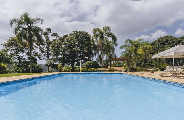 Casa de campo em Atibaia com Lareira e Piscina