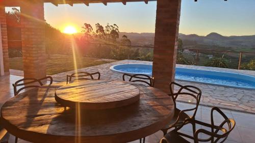 Casa de Campo Refúgio do Sol, Vista para o Pôr do Sol da Serra do Moquém
